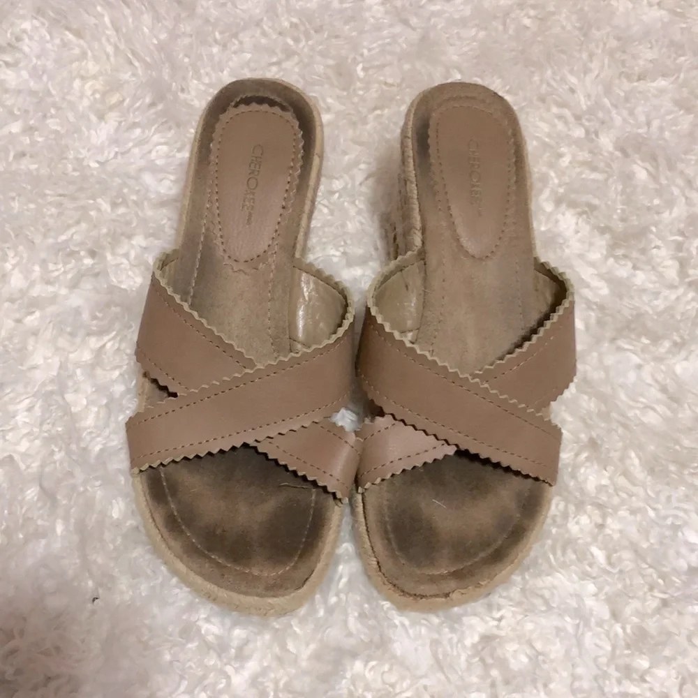 2 Pair - Bongo and Cherokee wedges women’s size 6.5